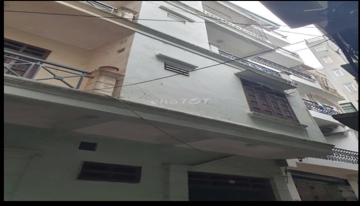 Cho thuê nhà ngõ 68 Phương Liệt, Thanh Xuân, 25m2 x 4 tầng,  3 phòng ngủ, 4 vệ sinh, Giá 10 triệu.